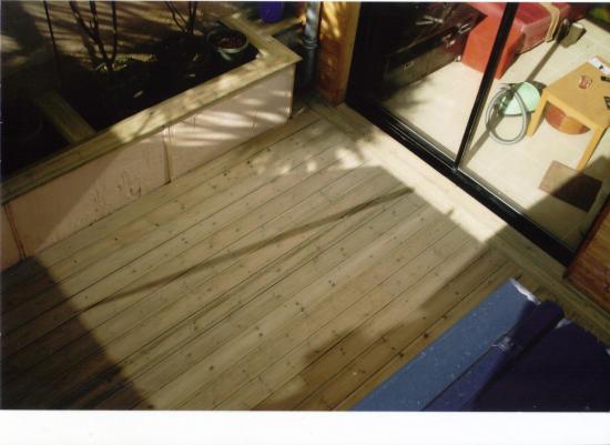 Terrasse en pin traité