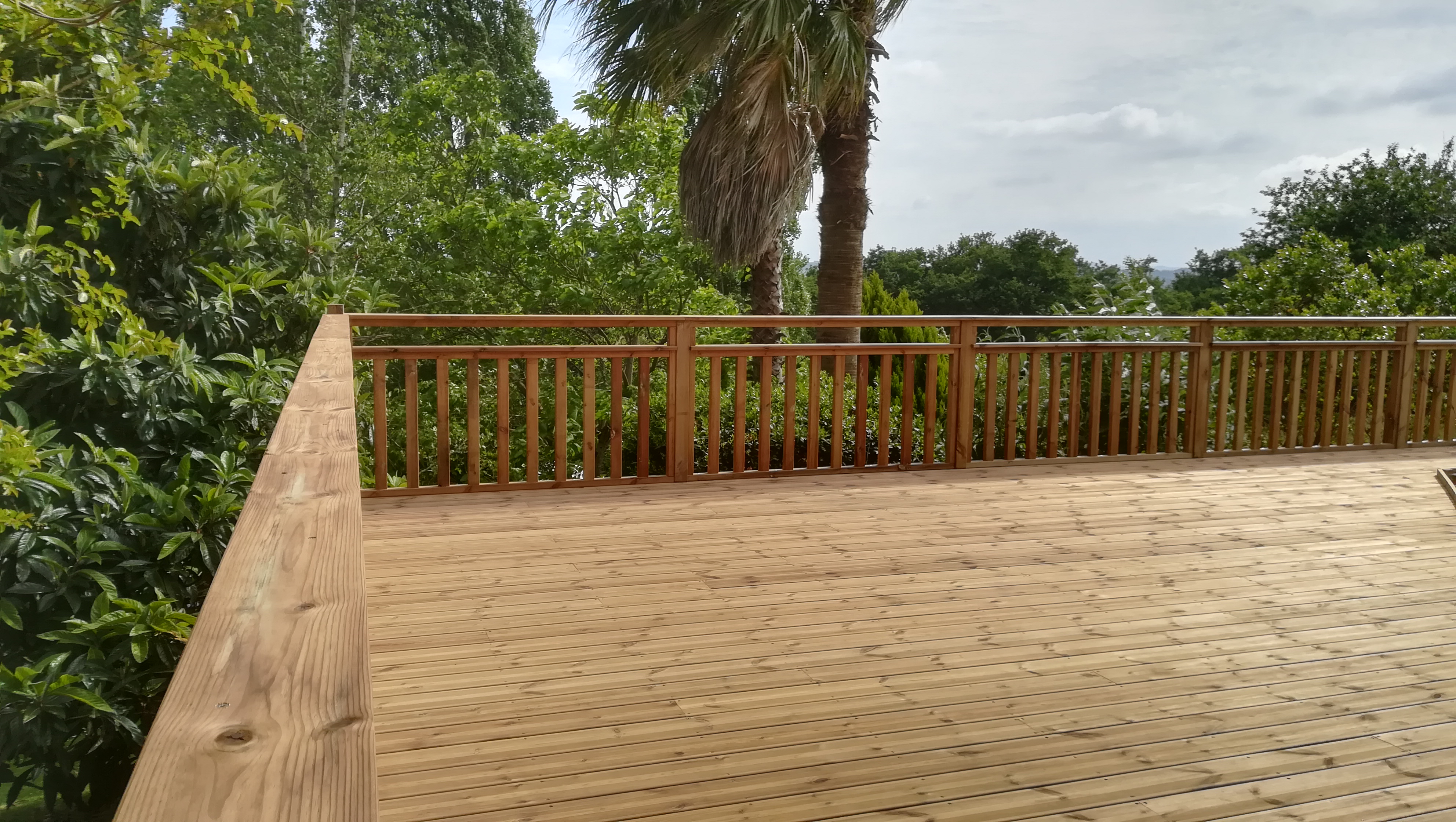 Terrasse Pin sur Cauneille par ABSOLU BOIS MENUISERIE